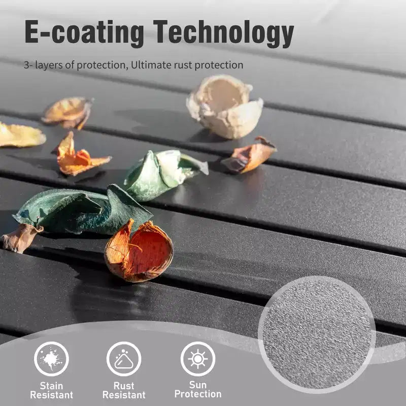 Captiva Designs – Ensemble de salle à manger 5 pièces pour patio, table à cadre en acier avec trou pour parasol et chaises en rotin avec coussins amovibles