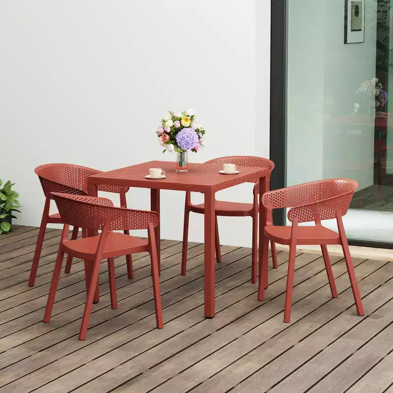 Ensemble de salle à manger d'extérieur carré 5 pièces Playa de WestinTrends, avec table à cadre métallique et chaises de salle à manger empilables pour patio
