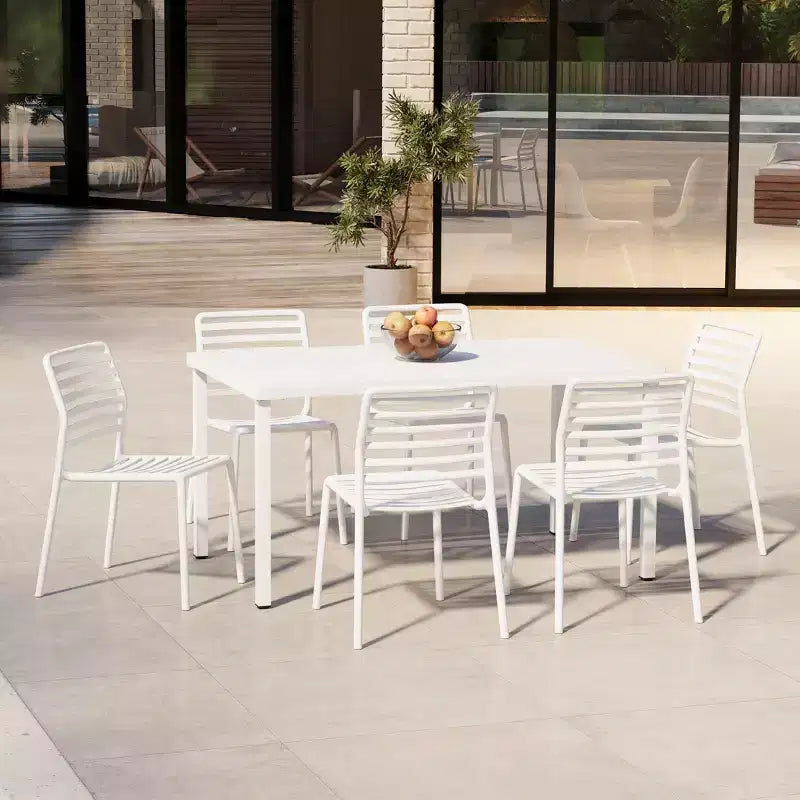 Ensemble de salle à manger d'extérieur rectangulaire WestinTrends Playa 7 pièces en métal avec 6 chaises de salle à manger empilables en plastique