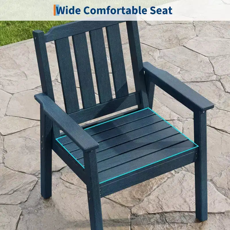Ensemble de salle à manger extérieur 5 pièces pour 4 personnes, mobilier de patio en PEHD toutes saisons avec trou pour parasol, chaises sans accoudoirs modernes pour jardin et terrasse