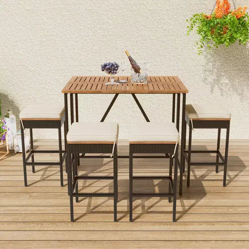 Ensemble de bar 5 pièces en osier pour terrasse extérieure avec plateau pliant en bois d'acacia, 4 tabourets et 1 table, marron - ModernLuxe