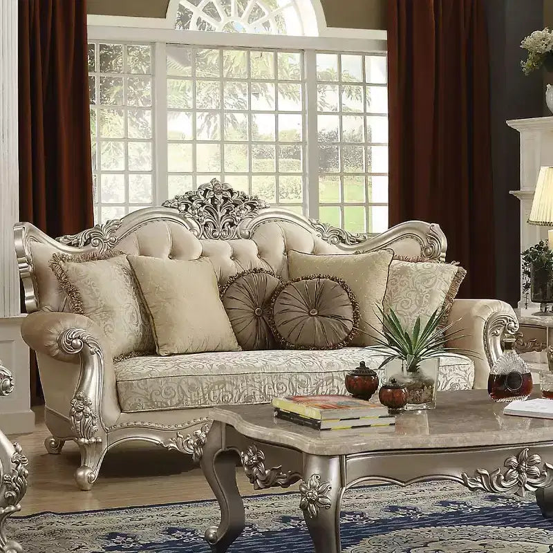 Canapé 88 Bentley Tissu/Champagne - Acme Furniture : Inspiré de l'époque victorienne, capitonné, accoudoirs enroulés