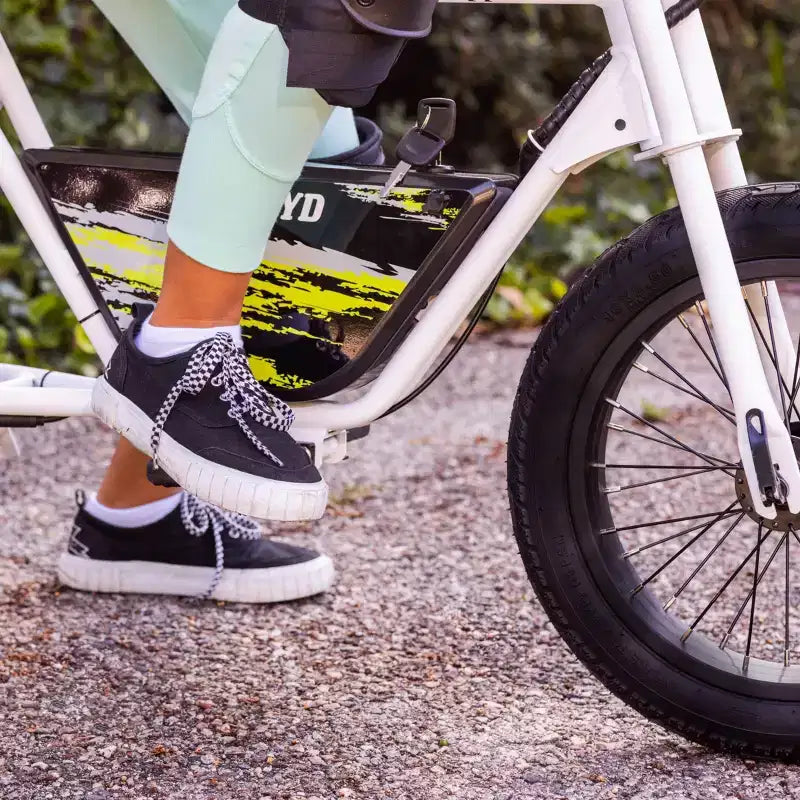 Mini vélo électrique Droyd Kids Blipper 16 à cadre ouvert
